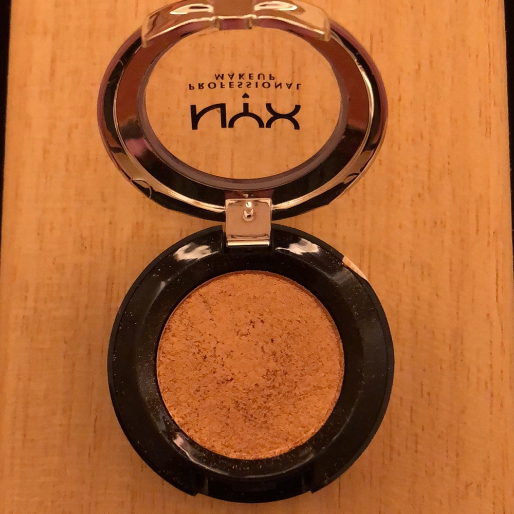Peach Eye Shadow Bundle- Morphe, Ulta, Colourpop - Picture 12 of 12
